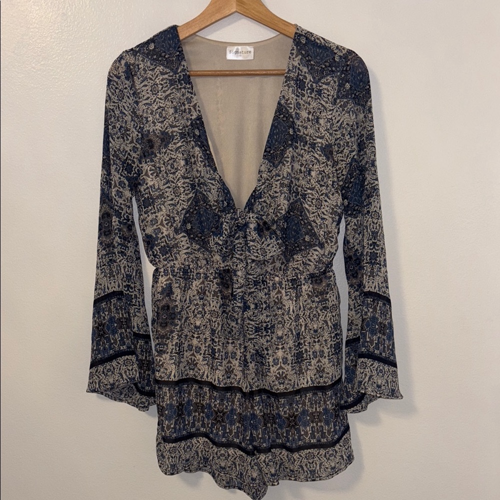 Elegant Blue and Cream Romper